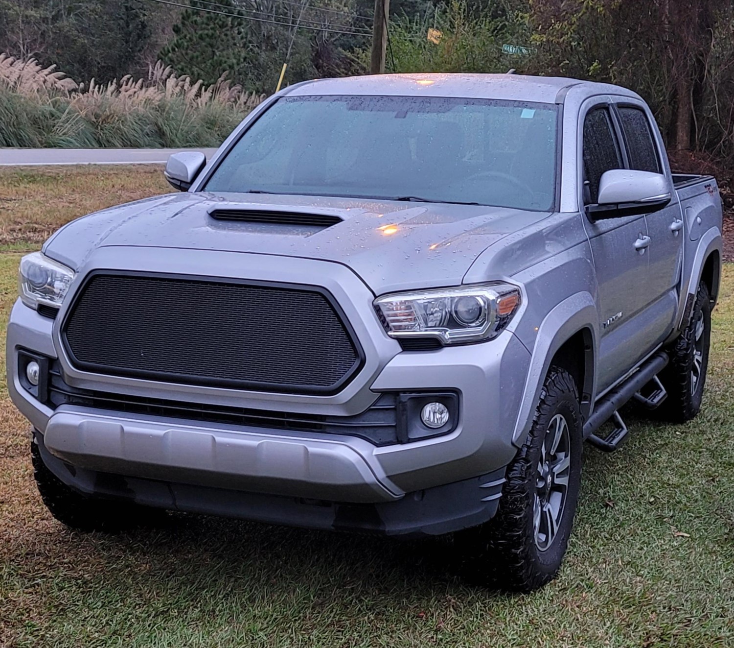 3rd generation Tacoma grille builds still strong while while 2024+ Tacoma grille is nearing final design